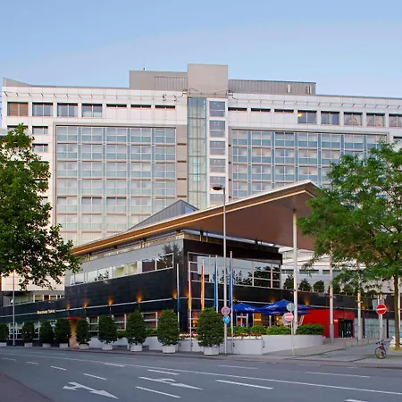 Pullman 4* Köln