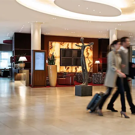 Pullman Hotell 4*