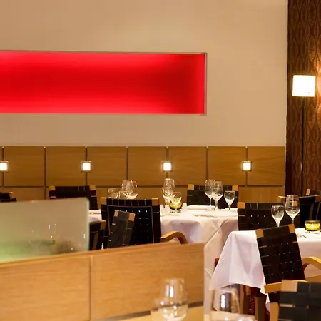 Hotell Pullman Köln