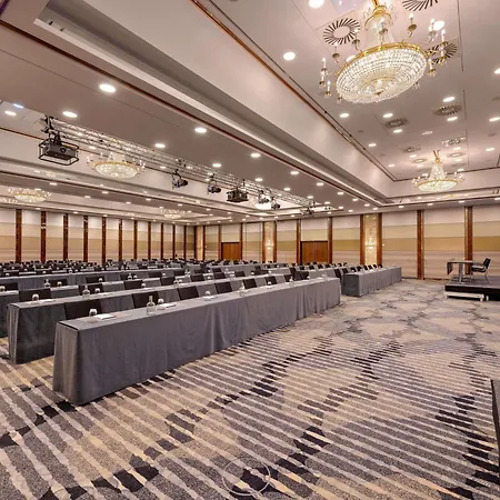 풀맨 콜론 호텔 4*