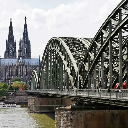 Pullman 4* Köln