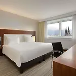 Pullman Hotel 4*
