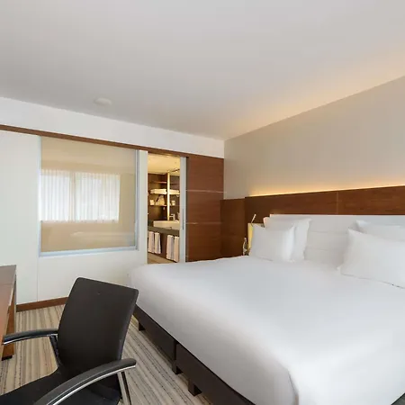 Pullman Hotel 4*