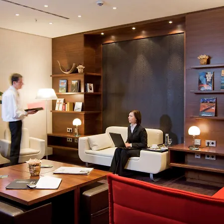 铂尔曼科隆酒店 4*