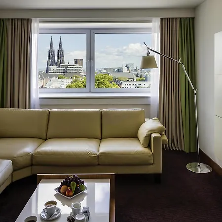 Pullman Szálloda 4*