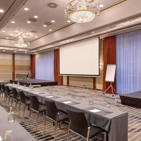 Pullman 4* קלן