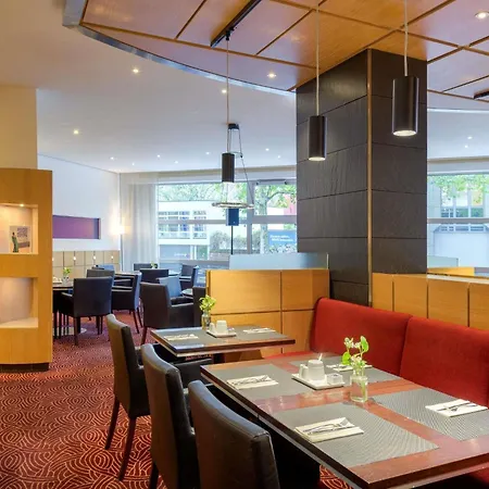 铂尔曼科隆酒店 酒店
