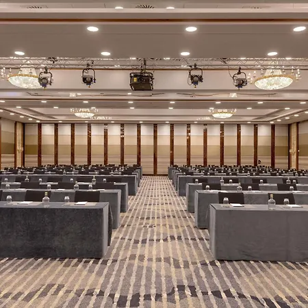 Pullman 4*
