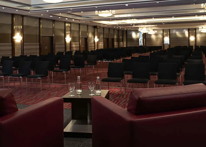 Pullman Hotel 4*