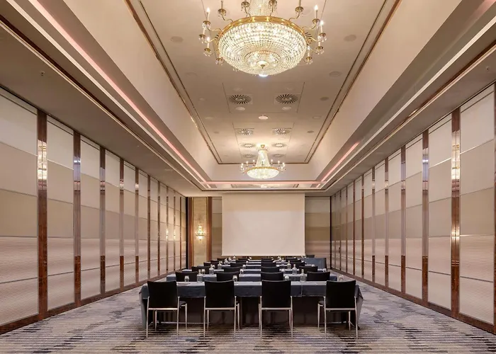 Pullman Hotel