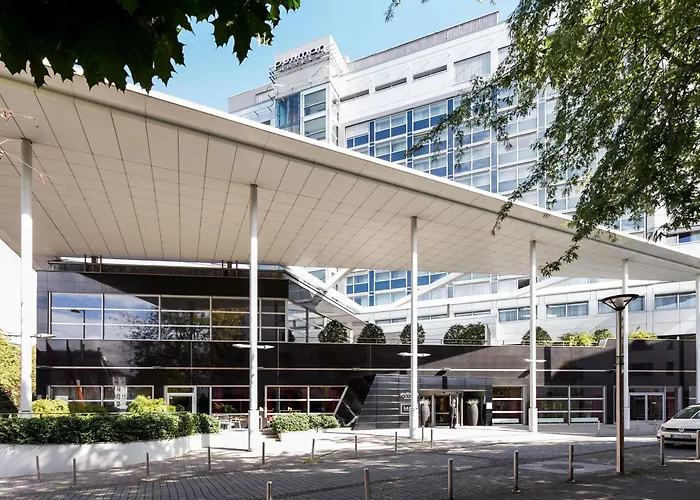 Pullman Hotel 4*