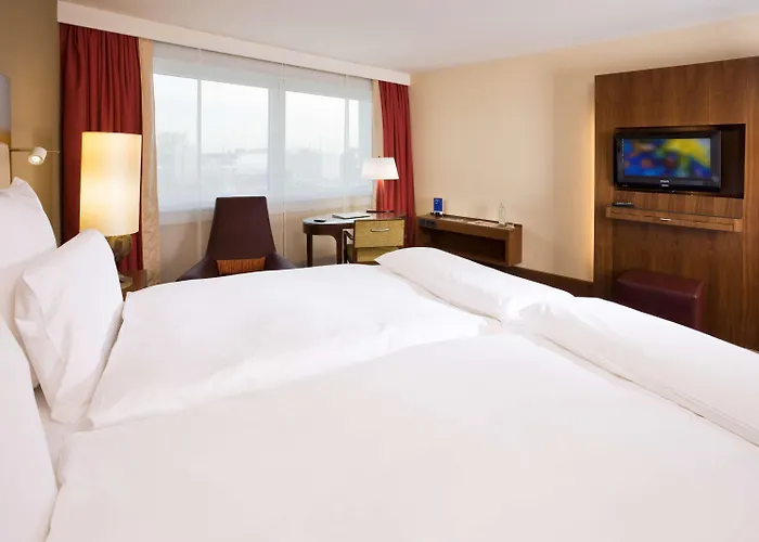 Отель Pullman 4*
