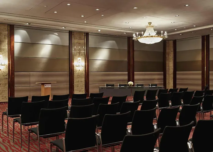 Pullman 4*