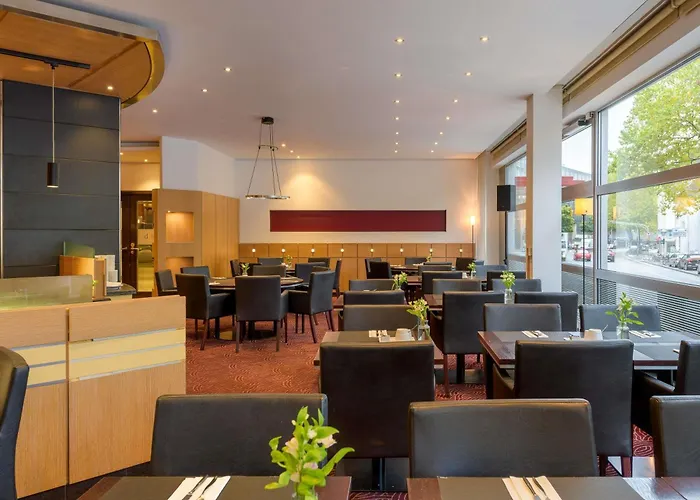 Отель Pullman 4*